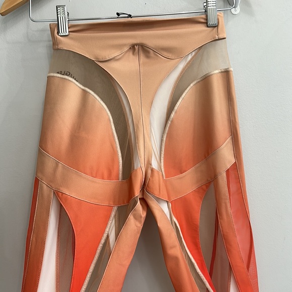 MUGLER Sheer Spiral Stirrup Leggings - Picture 10 of 12